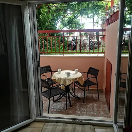 Nikiti Spathies Resort - Ground Apartment At Nikiti Village Exterior photo