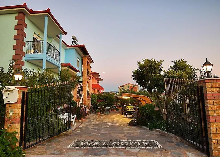 Nikiti Spathies Resort - Ground Apartment At Nikiti Village